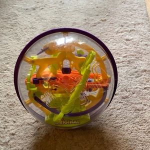 Kids maze toy
